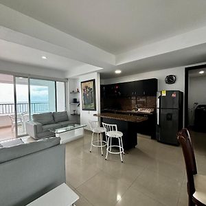 Apartamento con Vistas al Océano de 2 Dormitorios